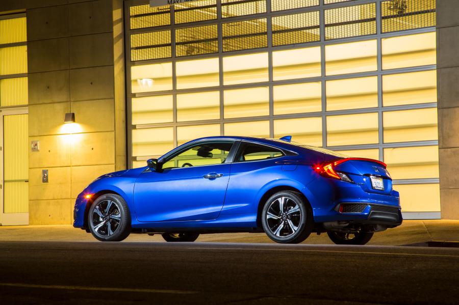  Honda Civic Coupe (FC3) 2016 года  (NA) (фото 14 из 40)